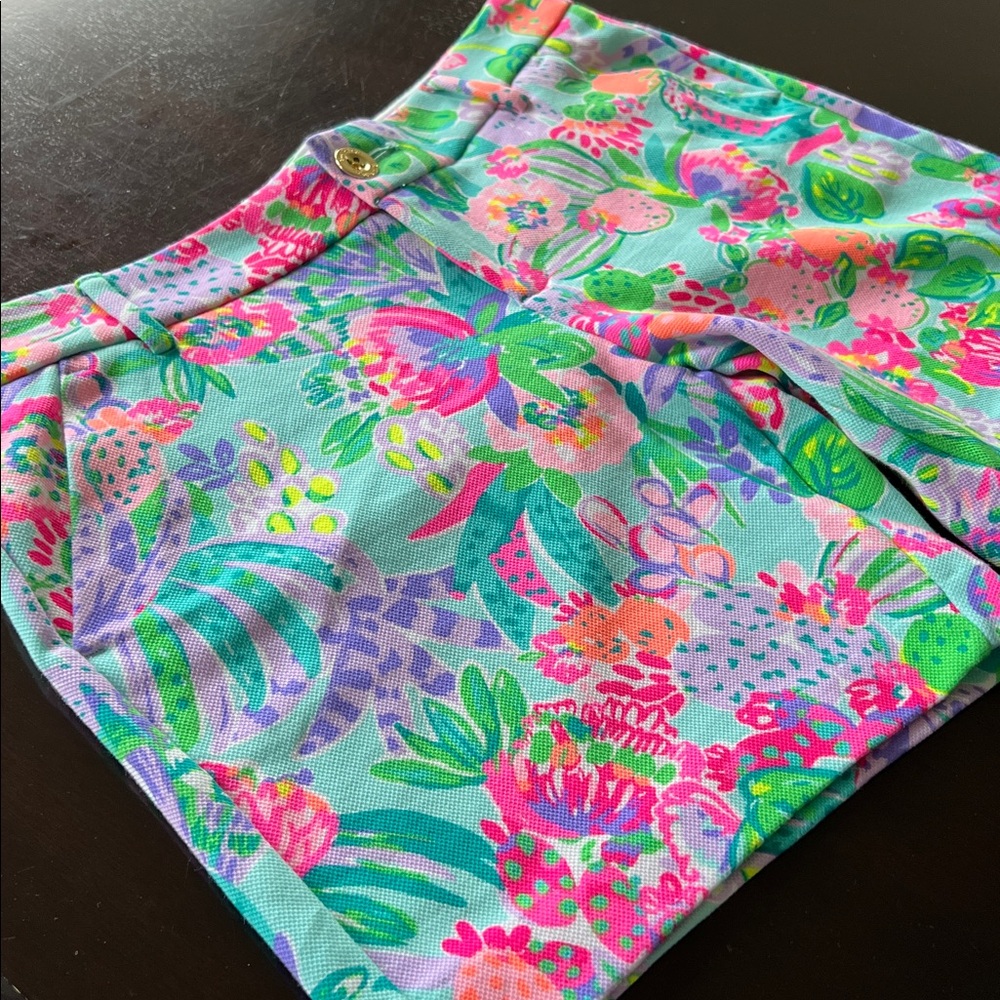 Lilly Pulitzer shorts 32” waist - Picture 11 of 13